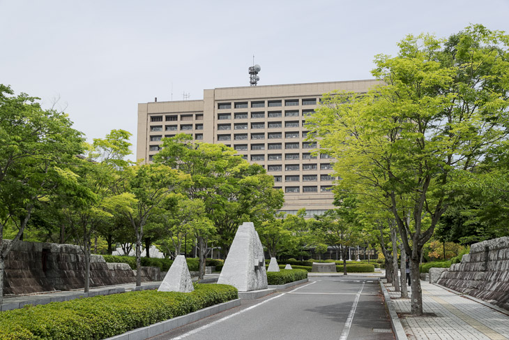 TTのスタート地点。正面は山口県庁本館