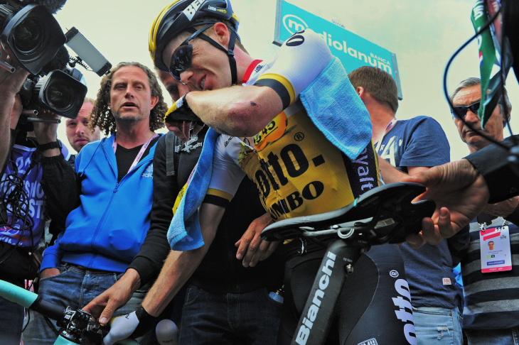 前日に肋骨を負傷しながらも、第20ステージを走り切ったステフェン・クルイスウィク（オランダ、ロットNLユンボ）