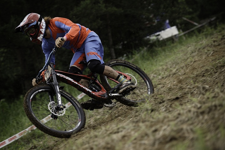 怪我からの復調を目指す阿藤寛(Acciarpone bikes)はプロクラス2位と健闘した。