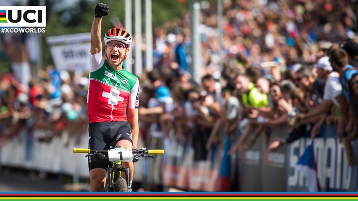 5度目の世界選手権優勝を成し遂げたニノ・シューター(スイス)