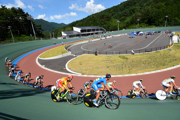 標高1000mに位置する松本市美鈴湖自転車競技場 | cyclowired