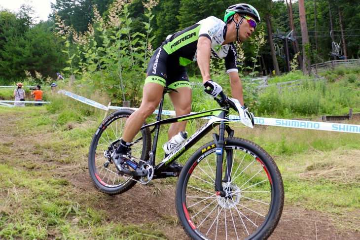 一度は後退するものの、5位でフィニッシュした小野寺健(MIYATA-MERIDA BIKING TEAM)