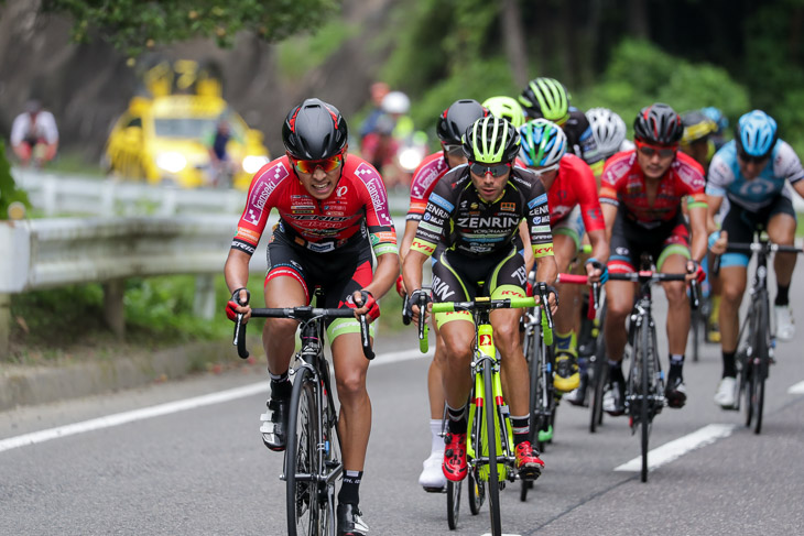 ラスト4km、雨澤毅明(宇都宮ブリッツェン)がハイペースを維持する