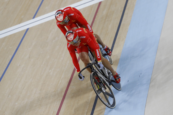 女子チームスプリント決勝 同国の自転車競技史上初の金メダルを獲得した中国