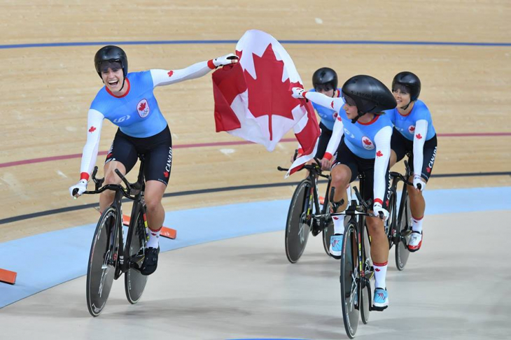女子チームパーシュート　銅メダルを獲得したカナダチーム