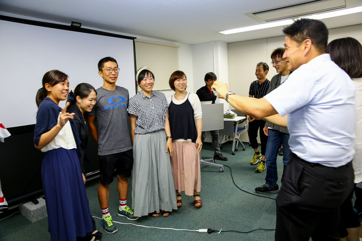 どこへ行っても人気者の西薗良太氏