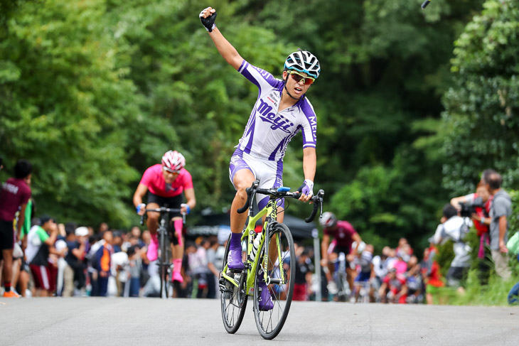 インカレ　男子個人ロードレース　野本空（明治大学）が優勝