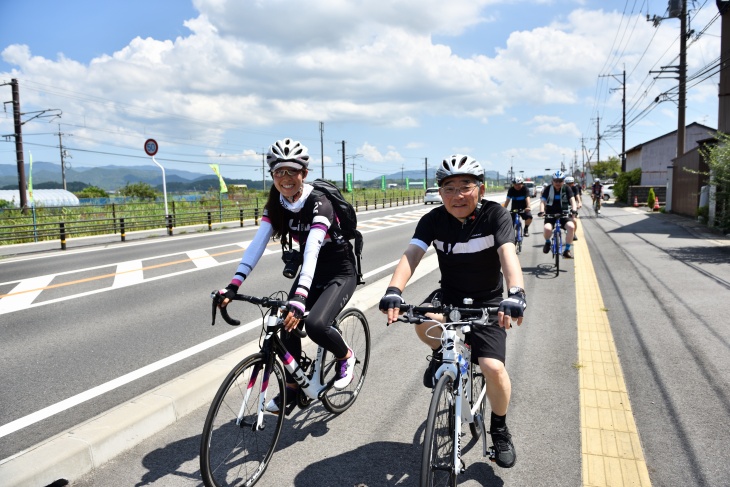 普段から奥様とサイクリングをしているという溝口知事と