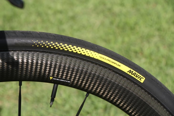 Wheel Tyre Systemによる専用タイヤがアセンブルされる