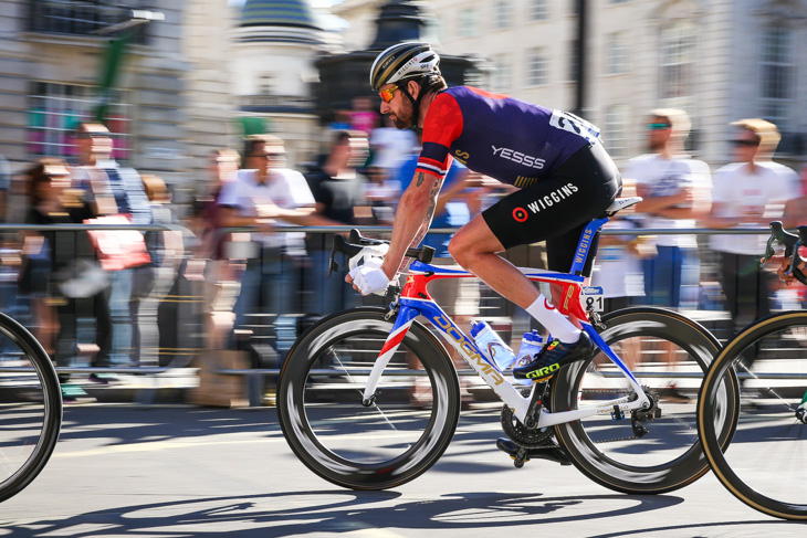 現役最後のロードレースを走るブラドレー・ウィギンズ（イギリス、チームウィギンズ）