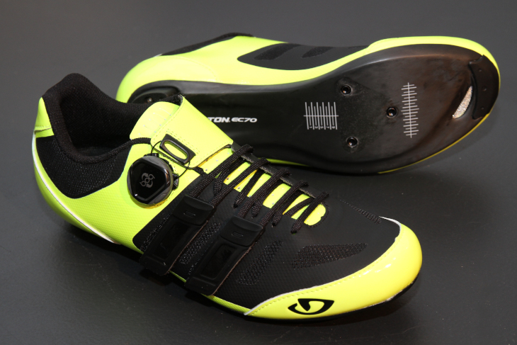 ジロ SENTRIE TECHLACE（highlight Yellow / Black）