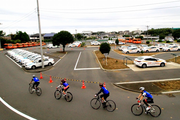 向ヶ丘自動車教学校を舞台に開催されたサイクルテクニックスクール