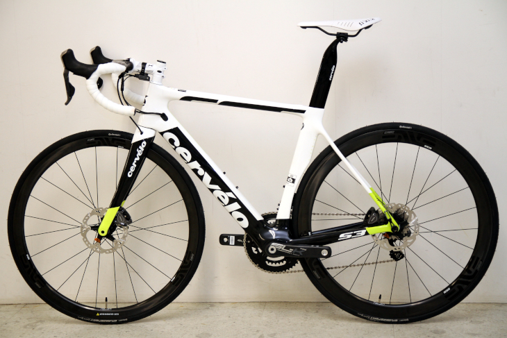 サーヴェロ S3 DISC(シマノULTEGRA Di2仕様、WHT/BLK/LIME)