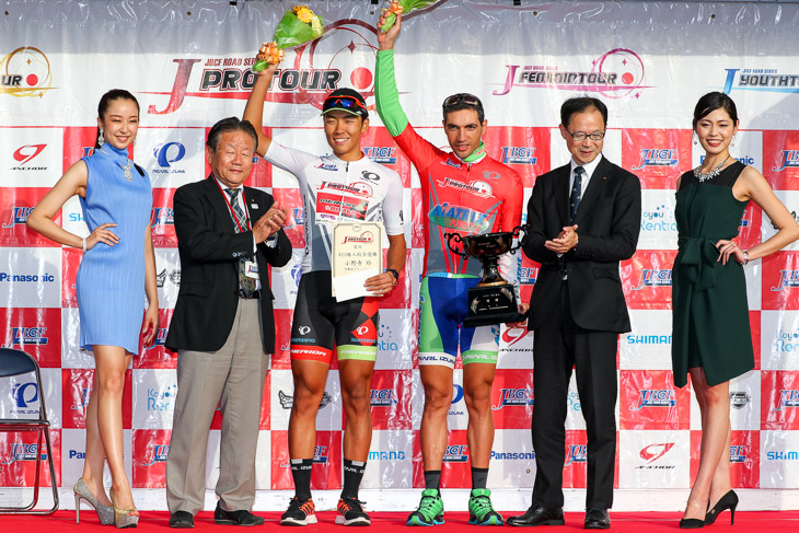 Jプロツアー2016 個人総合優勝 ホセ・ビセンテ(マトリックスパワータグ)、個人総合U23優勝 小野寺玲(宇都宮ブリッツェン)
