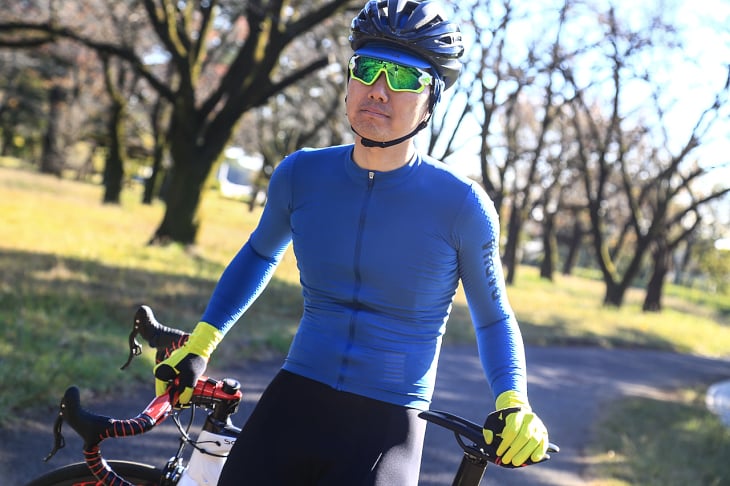 Rapha Pro Team Long Sleeve Aero Jersey 肌寒い季節に適した長袖