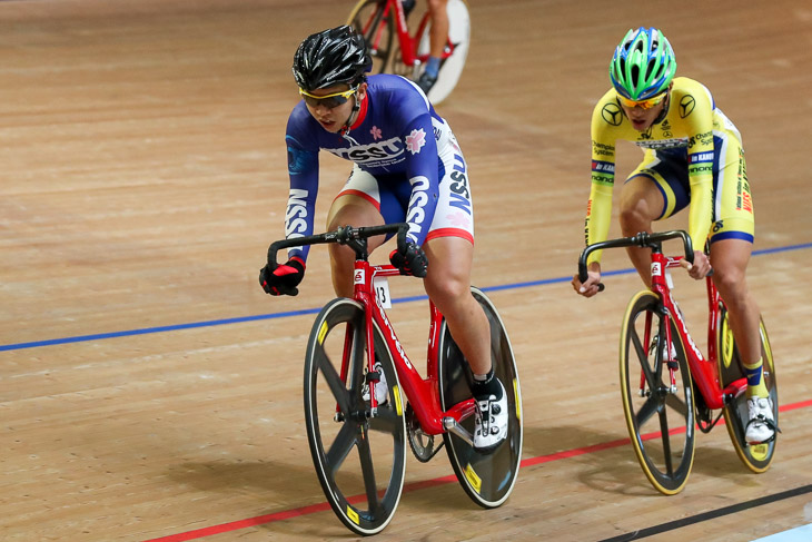 男子オムニアム　ポイントレース　1位小林泰正（日本体育大学）と2位松本憲斗（鹿屋体育大学）