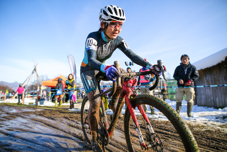エリート女子 坂口を追走し続ける今井美穂(CycleClub.jp)