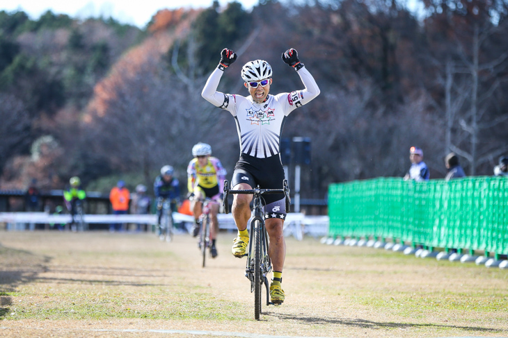 マスターズ50 中谷の追撃を振り切った浅井秀樹(USM)
