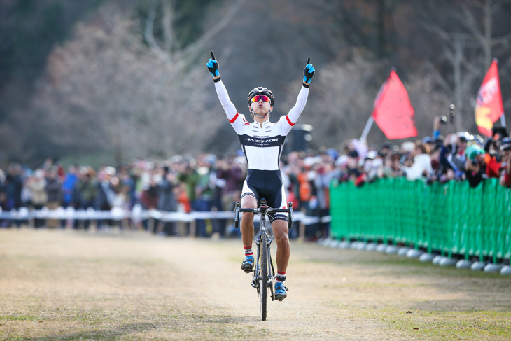 全日本シクロクロス選手権　男子エリート　沢田時（ブリヂストンアンカー）が優勝