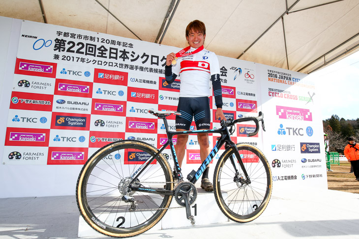 全日本シクロクロス選手権U23　最終年度に自身2度目の全日本タイトルを獲得した横山航太（シマノレーシング）