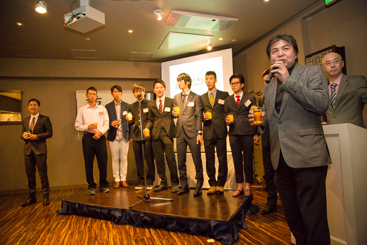 浅田監督の中学時代からの先輩である富澤一慶さんが乾杯の音頭を取り、パーティーがスタートした