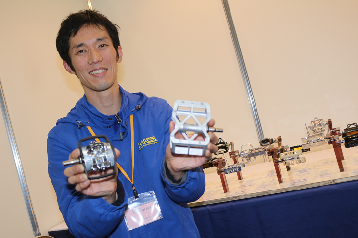 回転性能に優れるペダルを世の中に送り出すMKS(三ヶ島製作所)。シマノSPD互換のUS-Sや、ピン付きフラットペダルALLWAYSがオススメだ