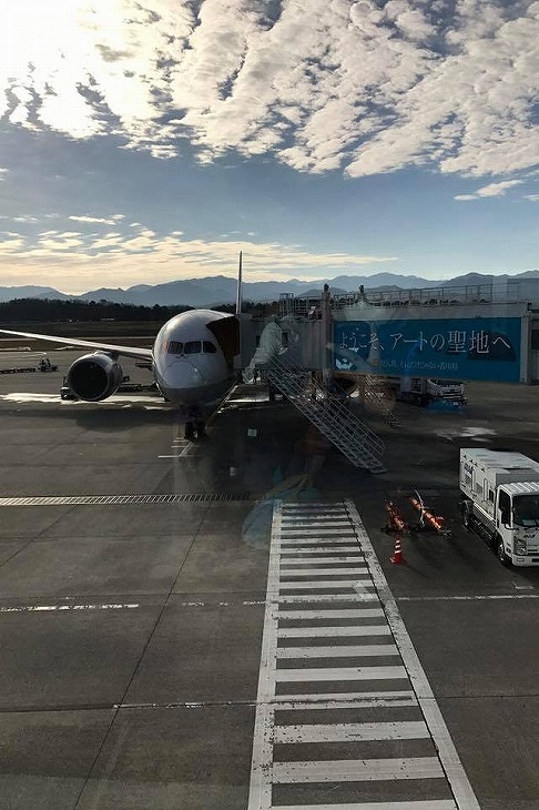 7:35の飛行機で2時間前到着、しかし年の瀬ラッシュで結構ギリギリだった。