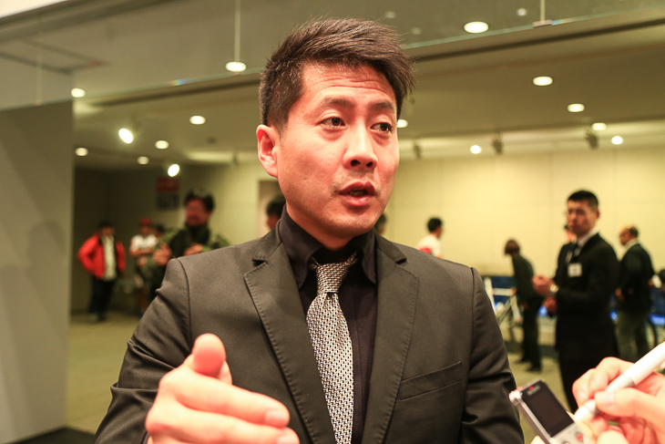 「新しいチームとして始動するつもり」と語る水谷壮宏監督