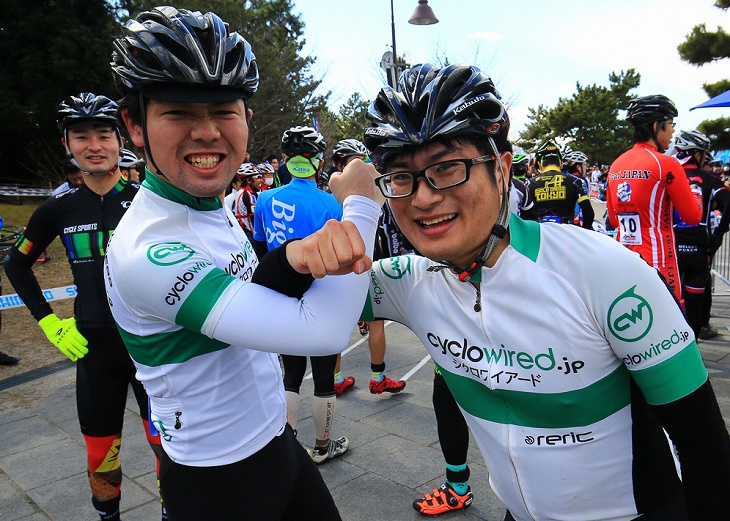 やってやるぜ!と勇ましいCWチームの2人