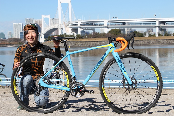 西形舞さん（TRCパナマレッズ）のメリダ CYCLO CROSS 6000