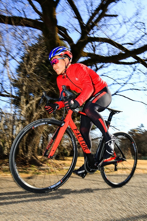 「スピードを乗せるとバイク自体がスッと前に進んでくれる」藤岡徹也（シルベストサイクル）