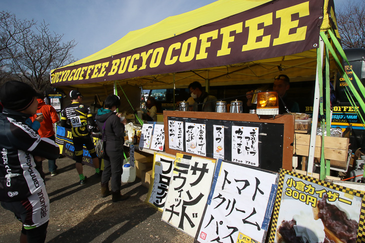 コーヒーにパスタ、サンドウィッチが好評のBUCYO coffeeブース