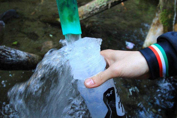 湧水量はかなり豊富だ