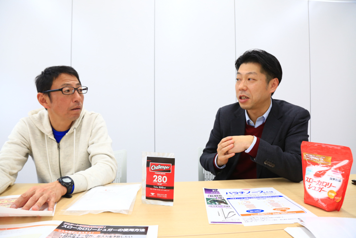 滝川次郎さん(左/パワースポーツ代表)と堀信之さん(三井製糖株式会社フードサイエンス本部)