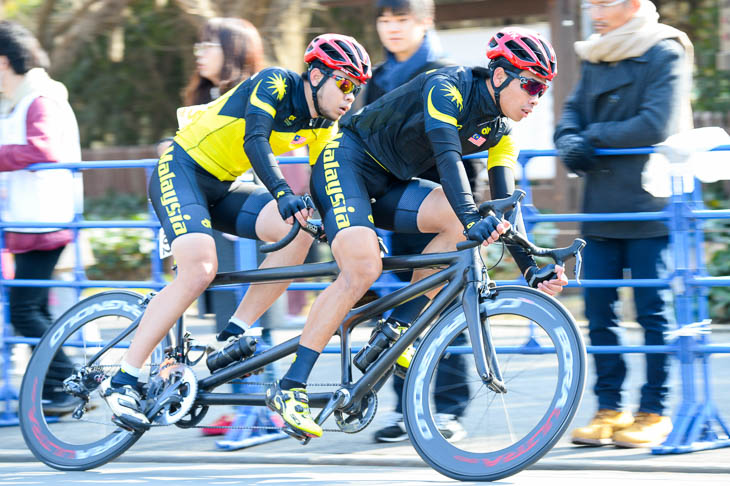 パラサイクリングロードレース　優勝したマレーシアチーム