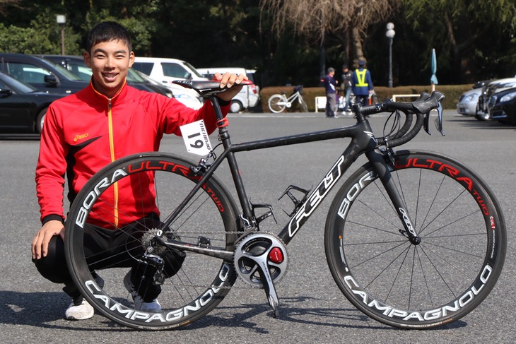 今村駿介(中央大学2年) フェルト F1