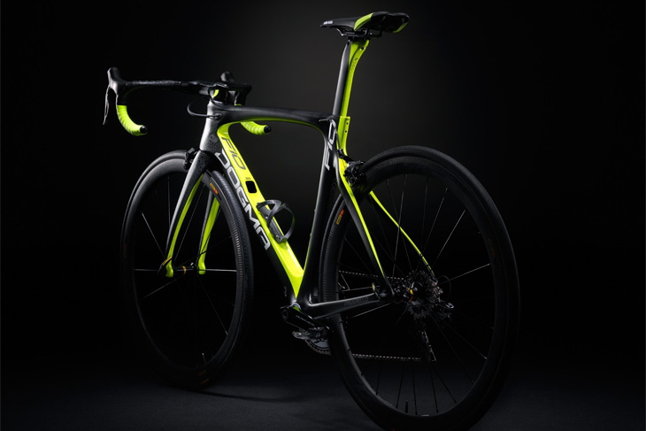 ピナレロ DOGMA F10　168 Sulfur Yellow（受注発注色）