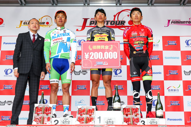 ロードレース初優勝の吉岡直哉(那須ブラーゼン)。チームもJプロツアー初勝利
