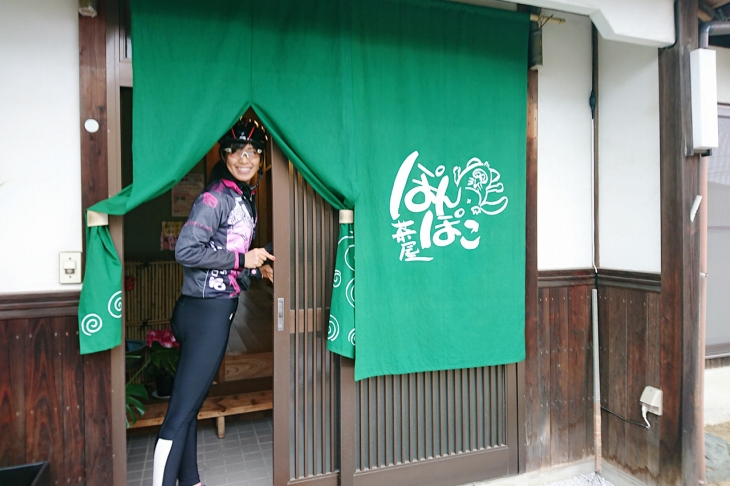 愛媛県今治市から来島海峡大橋を渡って訪れたい、大島のぽんぽこ茶屋