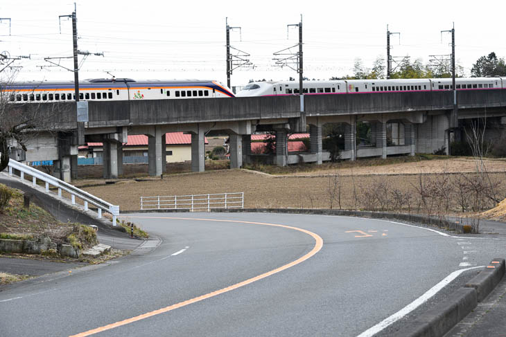 37km付近、タイミングが合えば新幹線との共演も？