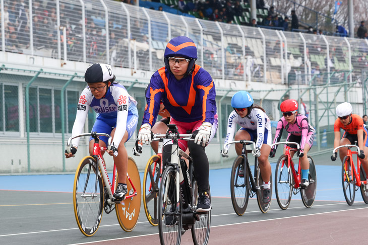 女子ケイリン　競輪学校を卒業したばかりの大久保花梨（祐誠出身）がペーサー