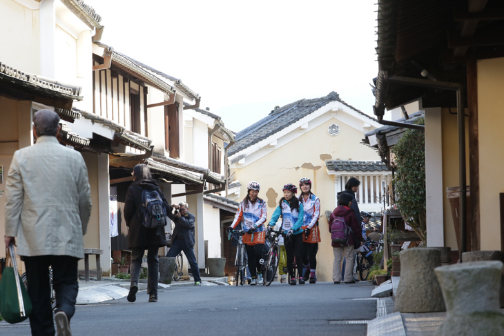 古い町並みを散策すれば懐かしい気分に浸れる