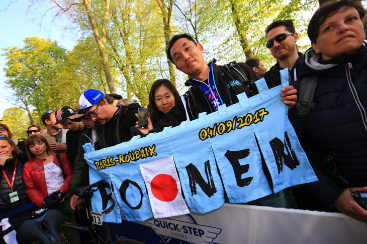 日本からのファンもボーネンの応援に駆けつけた