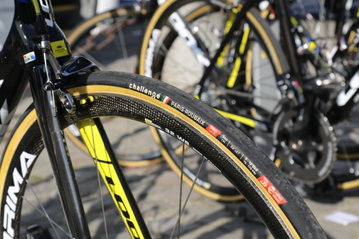フォルトゥネオ・ヴァイタルコンセプトがパリ～ルーベにてチャレンジのParis-Roubaixを使用