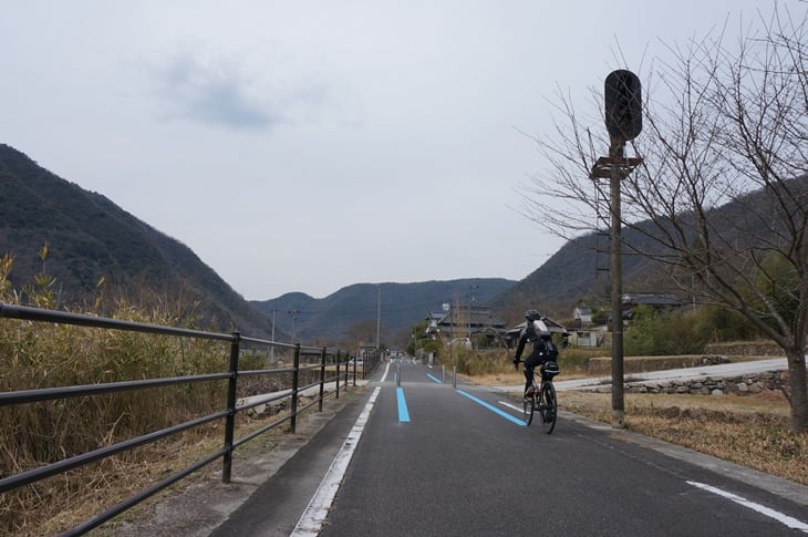 信号機もそのまま残っていて、いちいちココロが躍ってしまうのでした