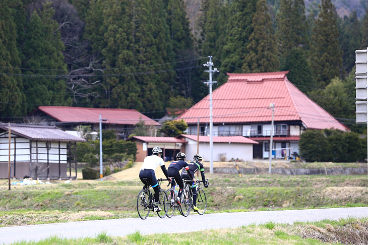 大会時期には青々とした田んぼ等、のどかな風景の中サイクリングを楽しめるだろう