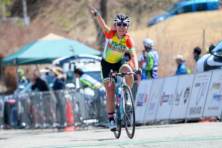 F（女子）　福田咲枝（フィッツ）が残り500mの逆転劇で優勝