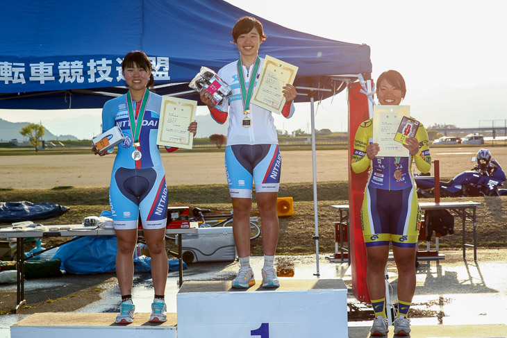女子 表彰