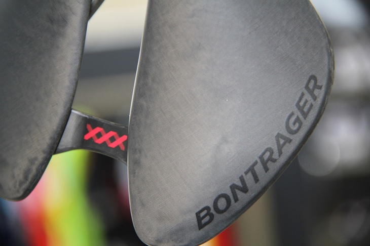 ボントレガー XXX Carbon Road Saddle 僅か68gの超軽量フルカーボン