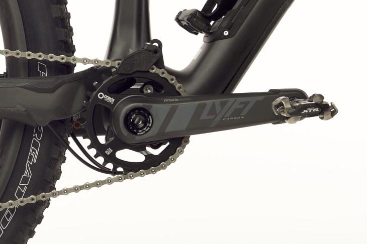 プラクシスワークス MTB用軽量カーボンクランク LYFTとフックレス